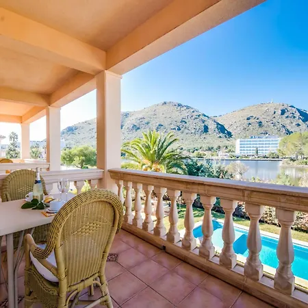 Elegant With Garden Holiday home
