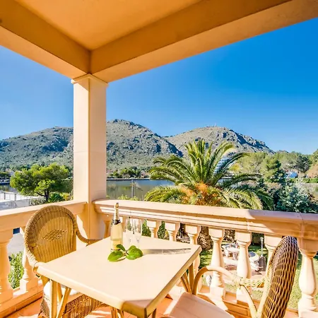 Elegant With Garden Holiday home